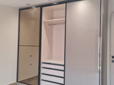Ντουλάπα high gloss