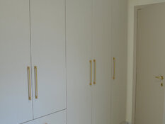 Ντουλάπα Ανοιγόμενη