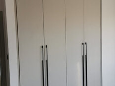 Ντουλάπα Ανοιγόμενη