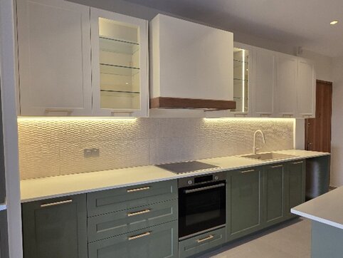 Έπιπλο κουζίνας Λάκα 