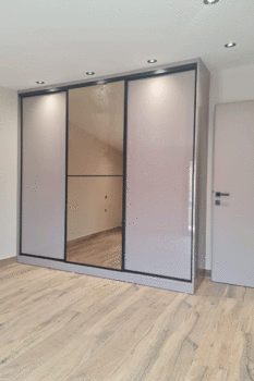 Ντουλάπα high gloss
