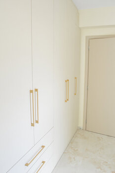 Ντουλάπα Ανοιγόμενη